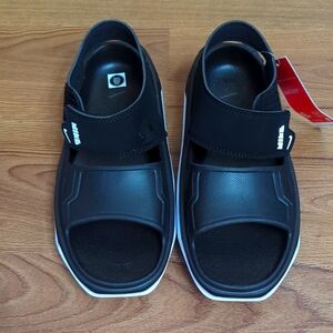 Boys sandals
